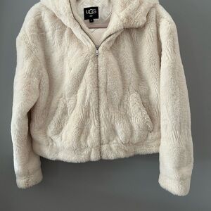 UGG Soft Cream Fleece winter jacket with Hoodie. LIKE NEW